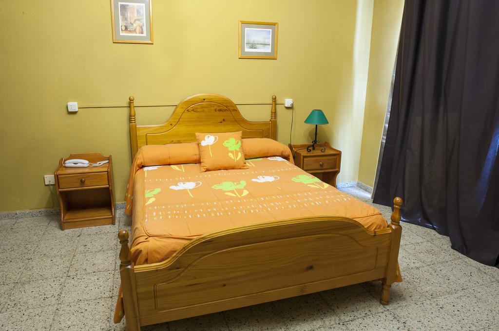 La Casona Del Pinar Albergue San Rafael Chambre photo